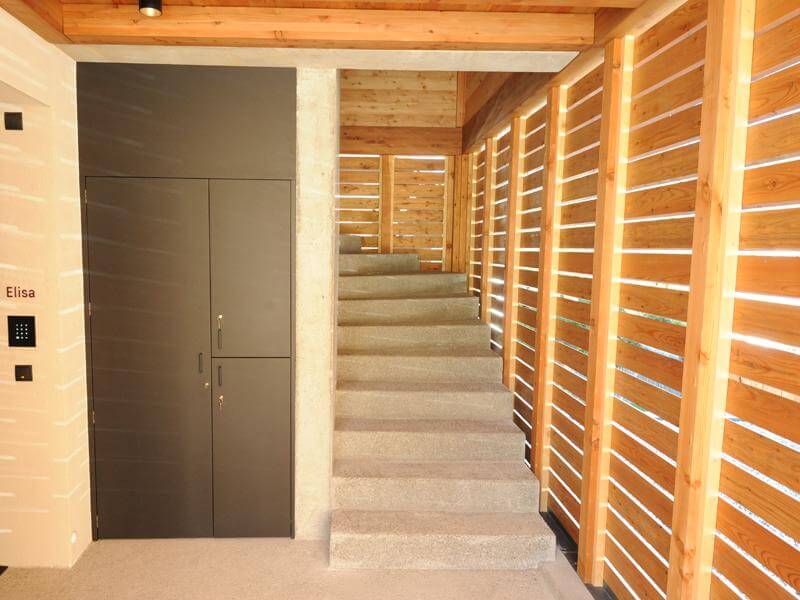 Einschalen einer Sicht- und Waschbetontreppe