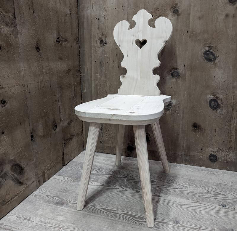 Bauernstuhl in Altholz