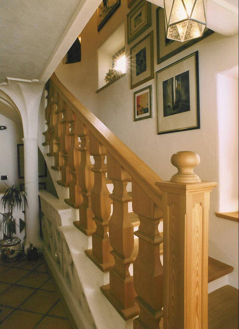 Ringhiera in stile rusticale con legno massiccio